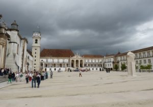 Estudar em Portugal, o sonho de muitos brasileiros. Cotidiano da Universidade de Lisboa